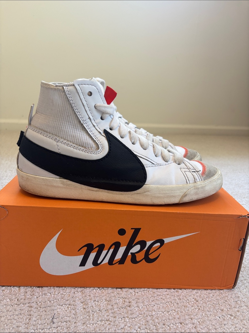 Nike Men’s Blazer Mid-Top ‘77 Jumbo White Black Sz 11